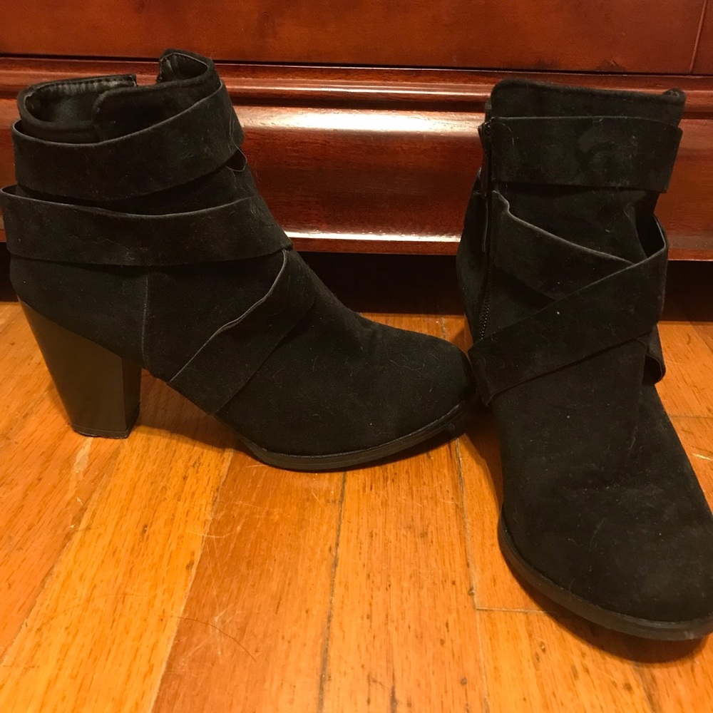 Black ankle booties